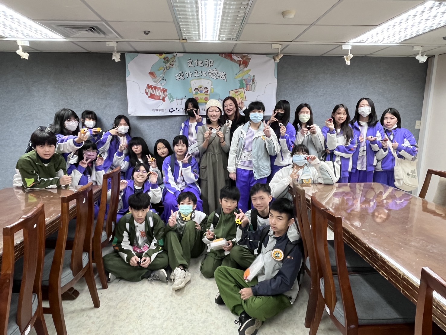 09_參觀新竹241藝術空間，動手做一幅屬於自己的展覽海報-1